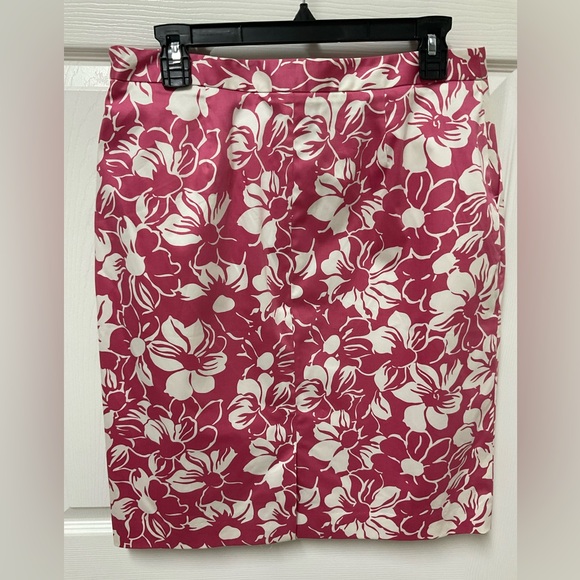 NEW WITH TAGS Brooks Brothers Women’s Pink & White Floral Skirt - Picture 3 of 3
